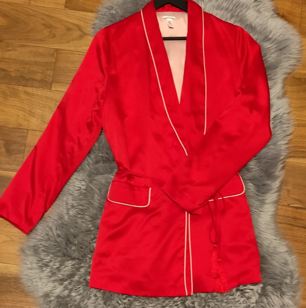 VS robe
